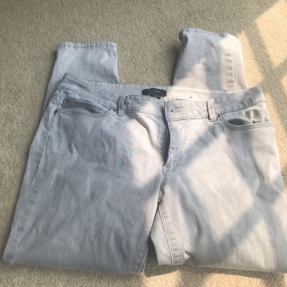 Gray/white
